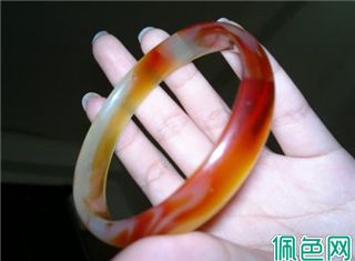 几十块钱的玛瑙能戴吗，如何鉴别真假玛瑙？
