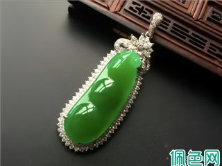 别再被假翡翠骗了！学会这几种方法，轻松辨别真假翡翠！