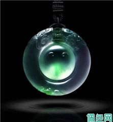 佩戴翡翠可得小心，注意这5点，别让翡翠碎在你的手里！