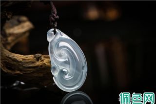佩戴翡翠有什么好处，你一定知道的