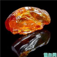 琥珀怎么盘玩和保养