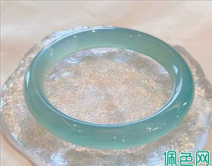 翡翠真假之争：如何辨别真正的翡翠？
